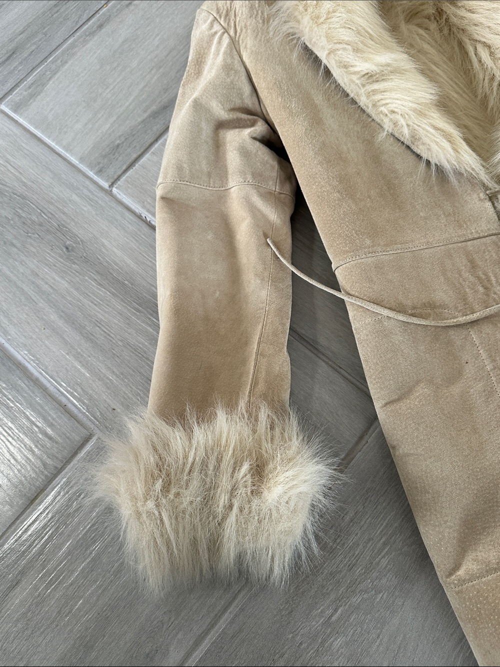 Leather Long Beige Faux Fur Trim Trench Coat - Picture 5 of 6